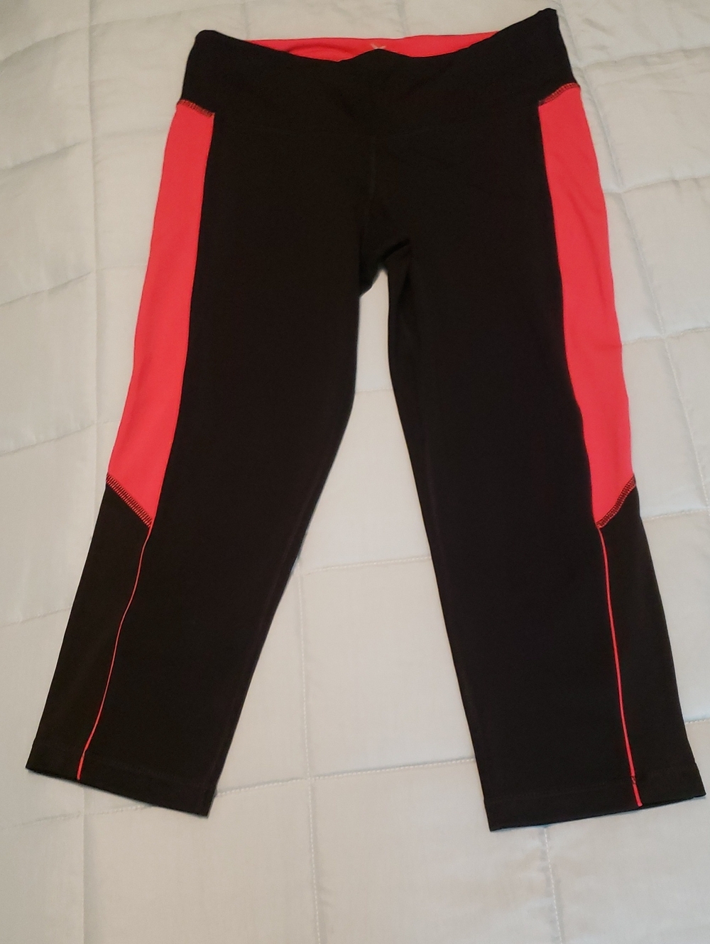 Old Navy Black Capri Leggings with Coral Pink Side Panels